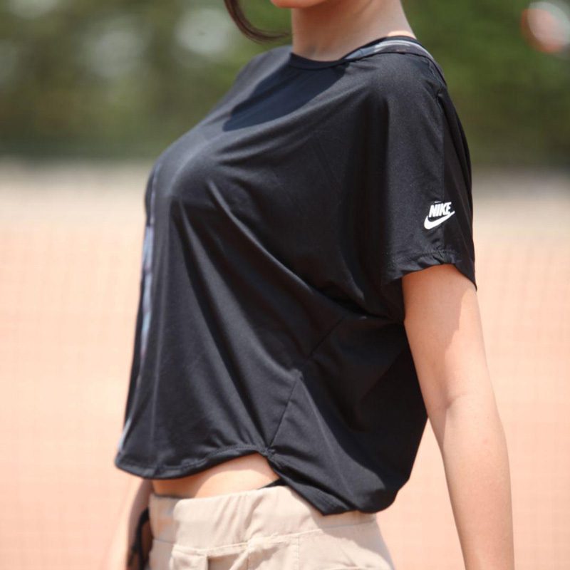 تاپ ورزشی زنانه نایک مدل PB-Bat مشکی لایف استایل دسته بندی لباس زنانه