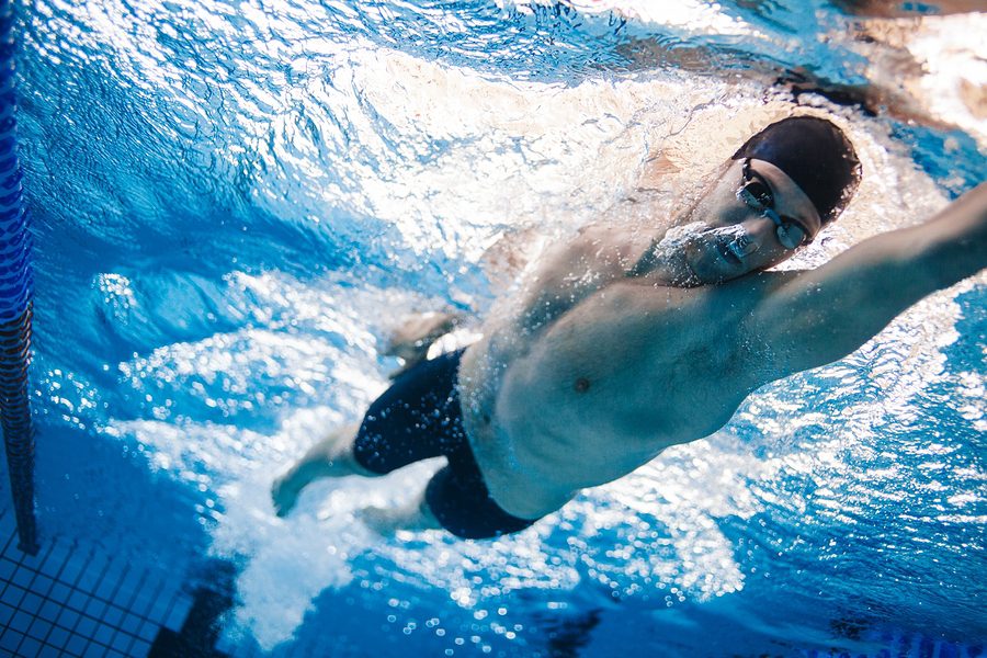 لاغر شدن با شنا | تأثیر ورزش شنا بر تناسب اندام چیست