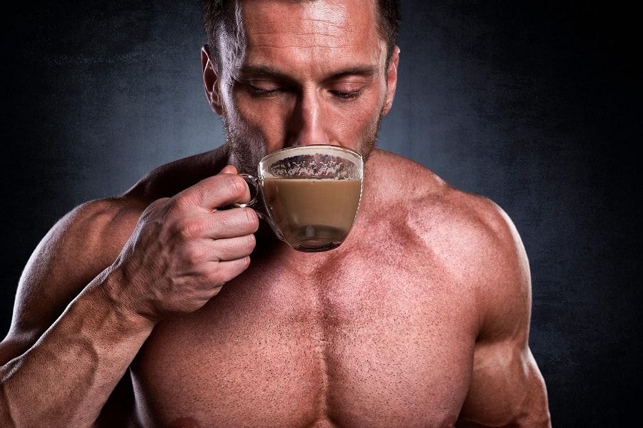 تاثیر قهوه بر بدنسازی | فواید و مضرات این نوشیدنی برای بدنسازان چیست