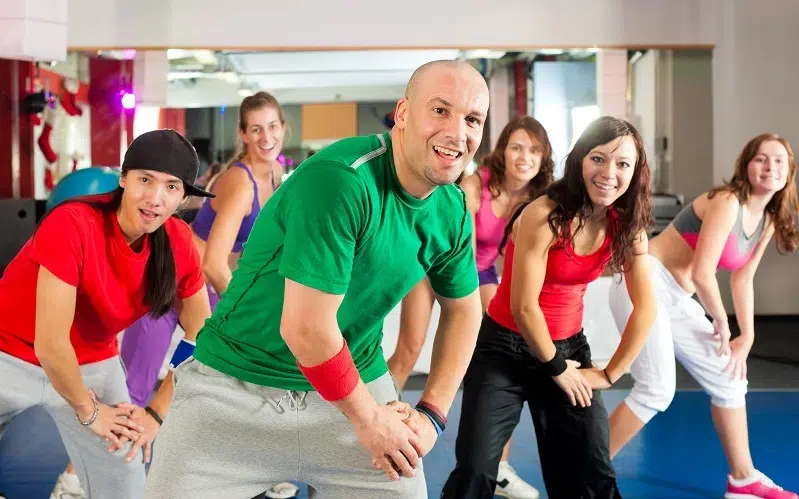 ورزش زومبا چیست؟ | این ورزش چه تاثیری در لاغری دارد؟