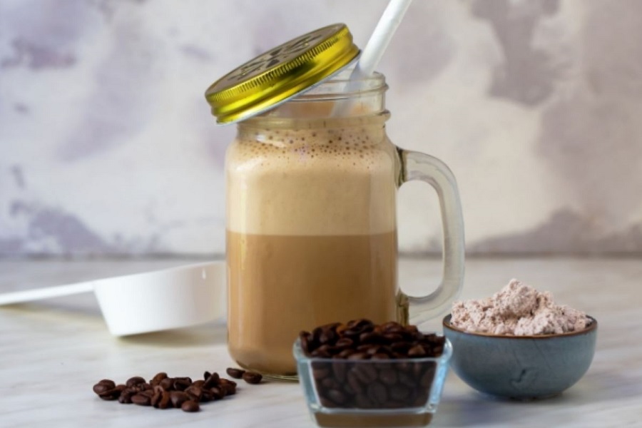 تداخل کراتین با قهوه | آیا می‌توان کراتین را همراه با قهوه مصرف کرد؟