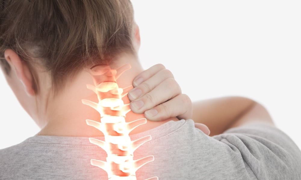 آسیب گردن در بدنسازی