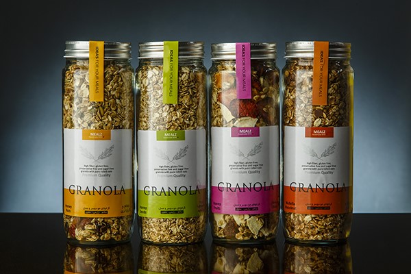 میان وعده رژیمی با گرانولا