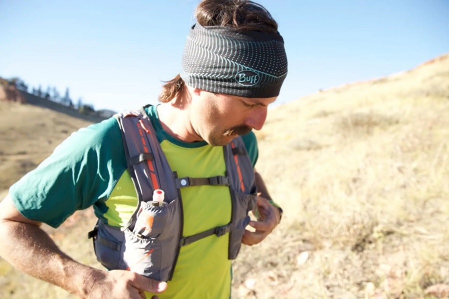 جدا نگه‌داشتن از لباس‌های ضخیم یا زیپ‌دار