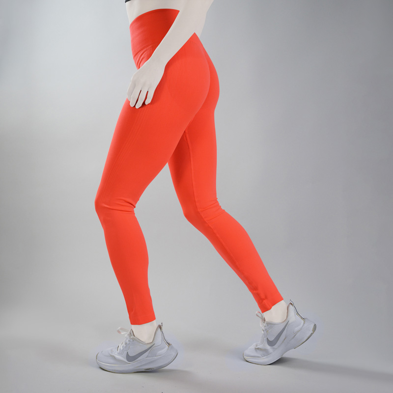 لگ ورزشی زنانه 