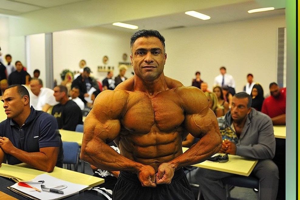 زندگینامه بیت‌الله عباسپور: بدنساز معروف به بیتو