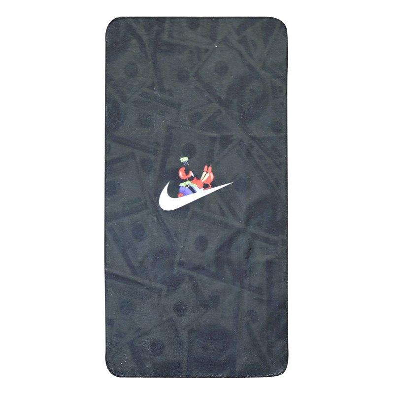 حوله ورزشی نایک مدل Mr. Krabs-404F0786 ابعاد 100 در 50 سانتی متر