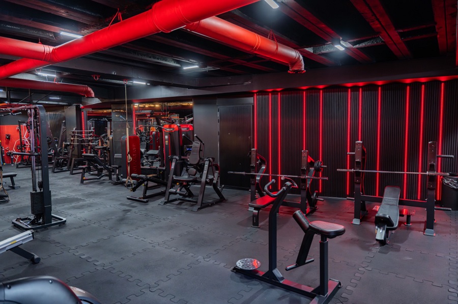 باشگاه ورزشی بانوان سورا VIP