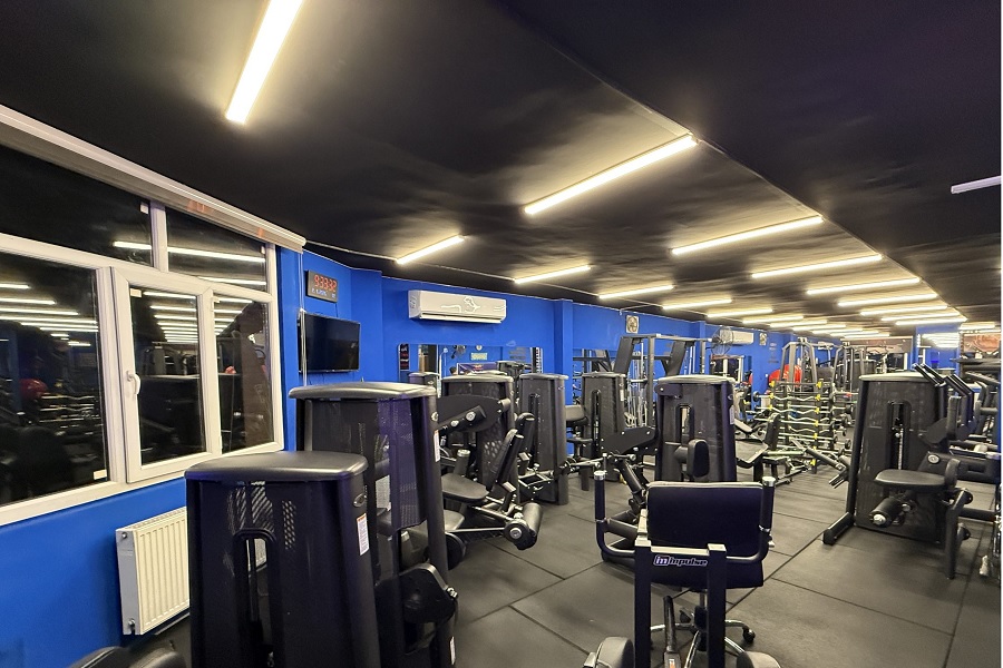 باشگاه ورزشی بانوان مون فیت