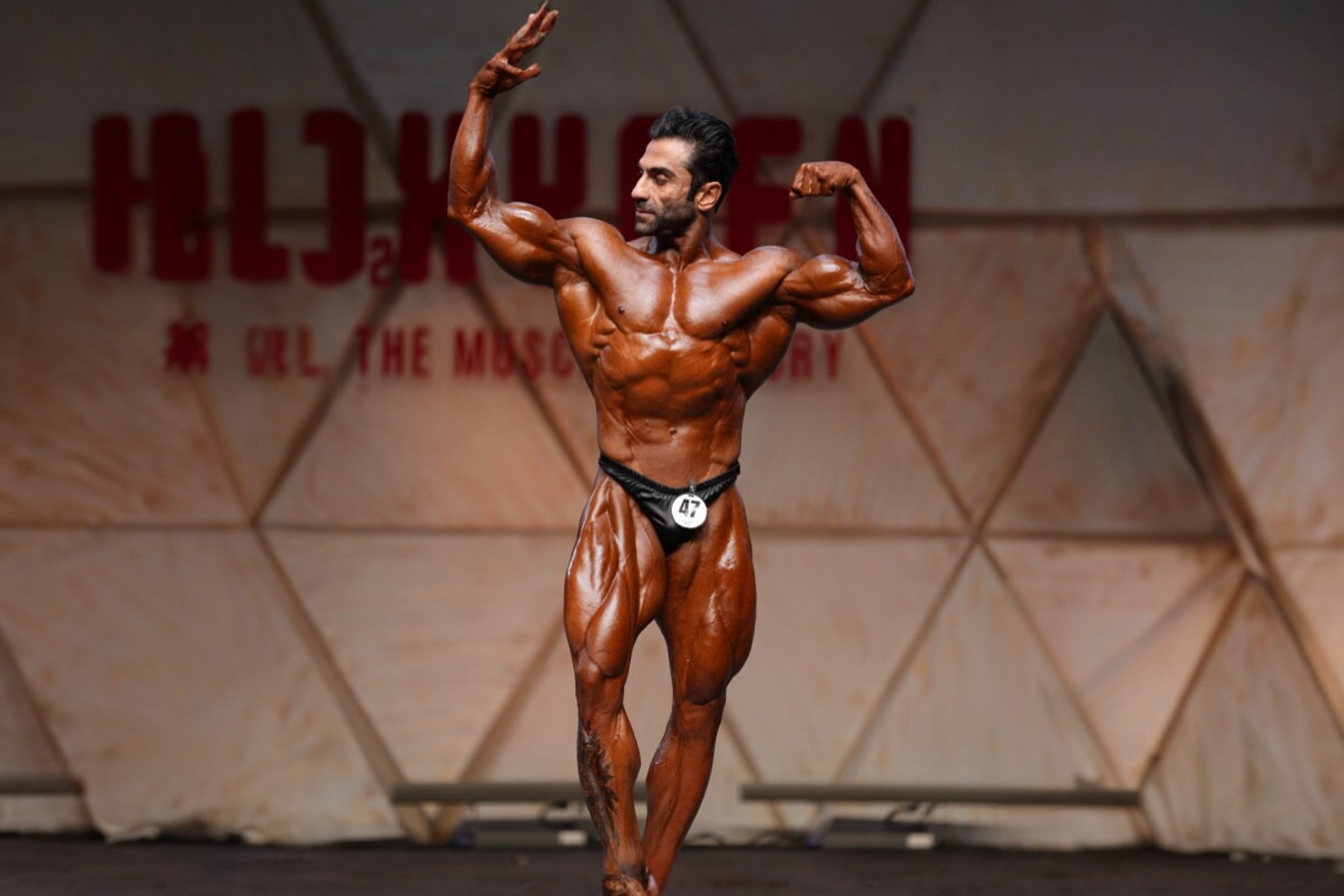 زندگینامهٔ کامل وحید بادپی (IFBB Pro – Classic Physique)