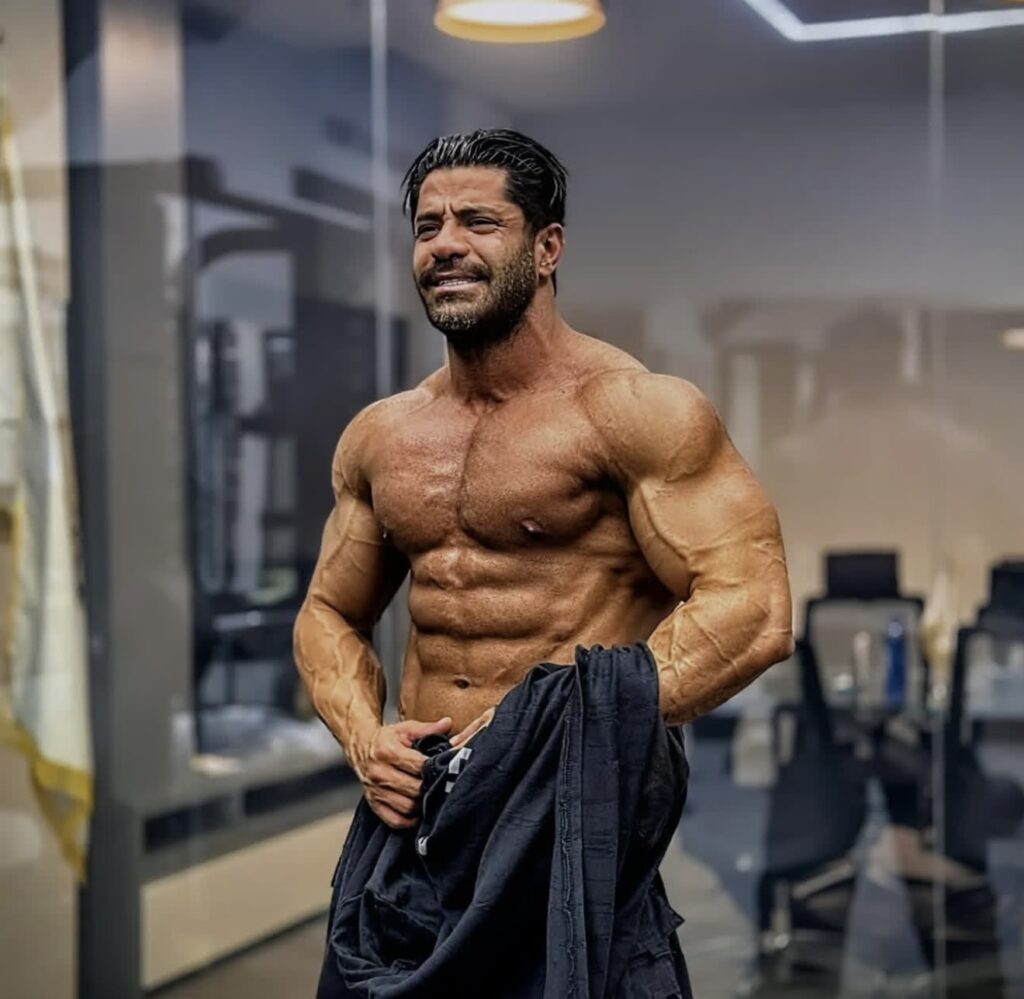 مشخصات فردی مجید قمری