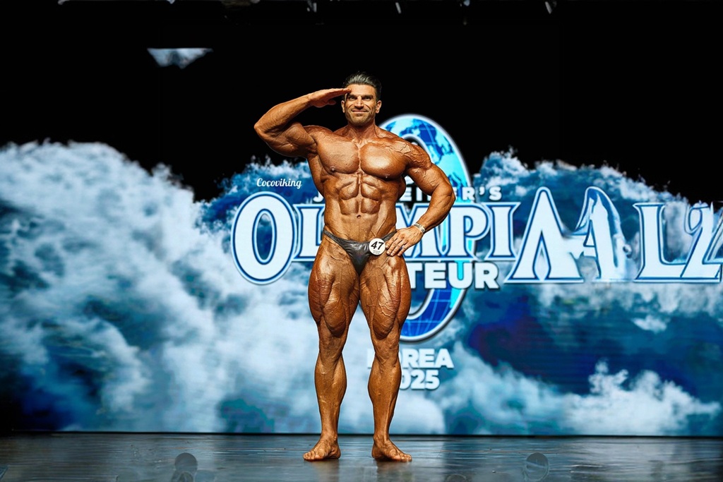 بیوگرافی محمد نوروزی | قهرمان جهانی بدنسازی در اوزان ۷۵ و ۸۰ کیلو